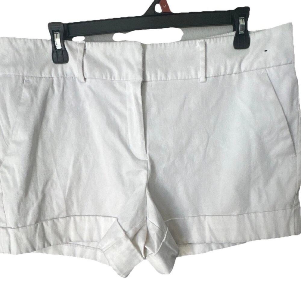 7th avenue white shorts size 14